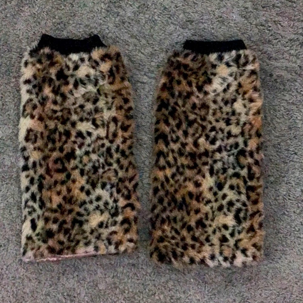 cheetah print leg warmers